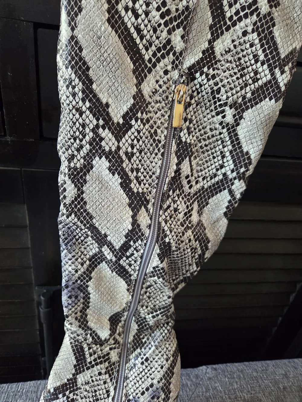 Bamboo Womens Snakeskin Over-the-Knee Boots Size 9